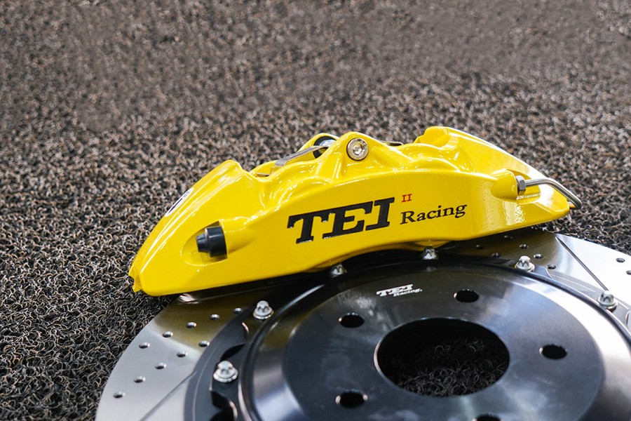 改装案例 马自达昂克赛拉改装TEI Racing P40NS刹车卡钳套件