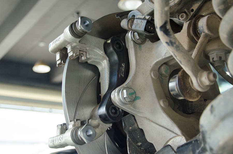汽车刹车改装案例 吉利博瑞GE改装TEI Racing刹车套件&后加大碟