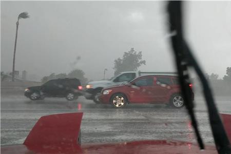 雨天开车的正确打开方式